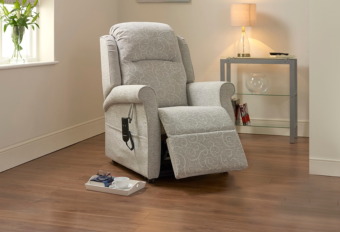 Perfect Recliner Chair, What Do You Put Under Recliner On Hardwood Floors